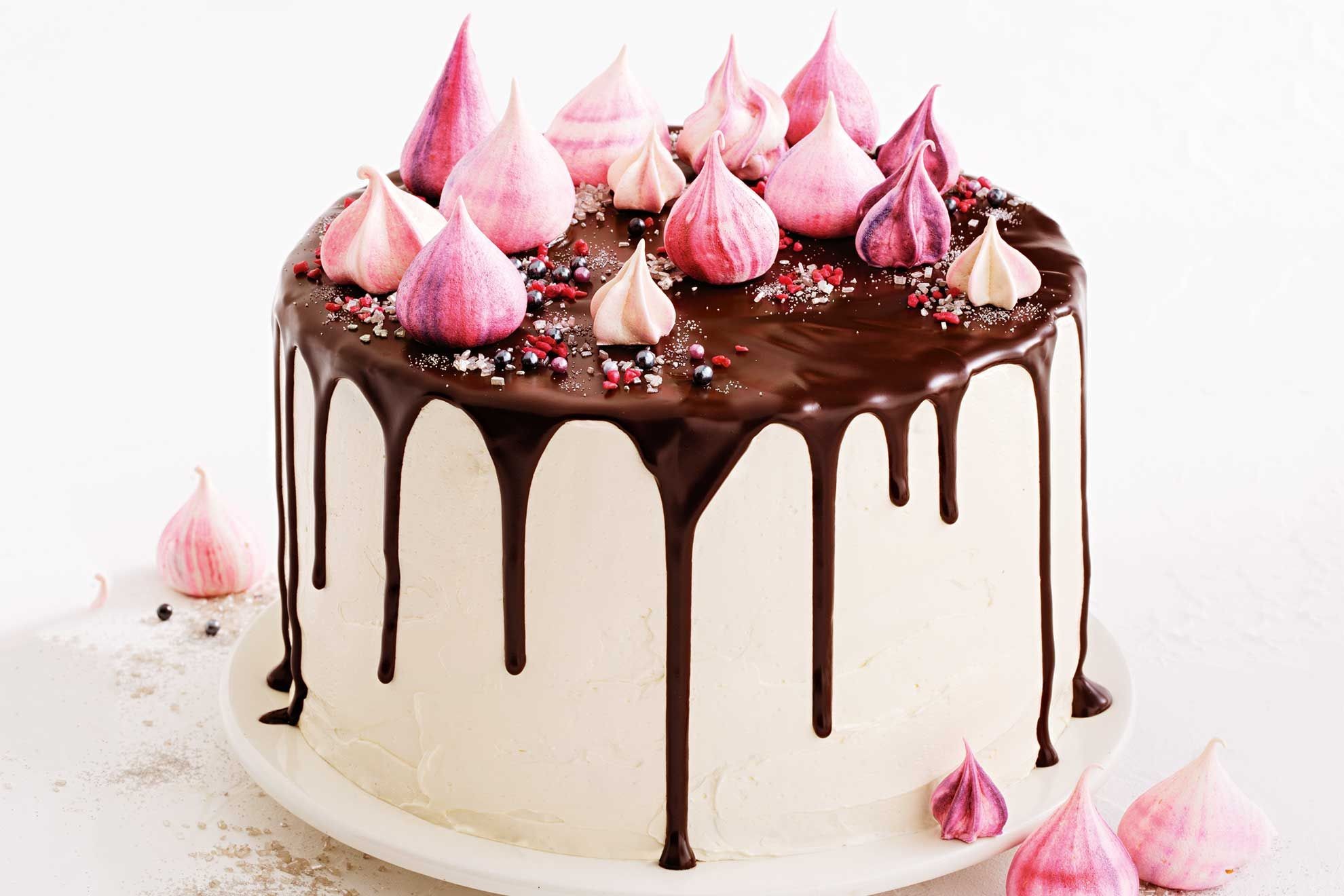 chocolate-meringue-layer-cake-124699-1.jpg
